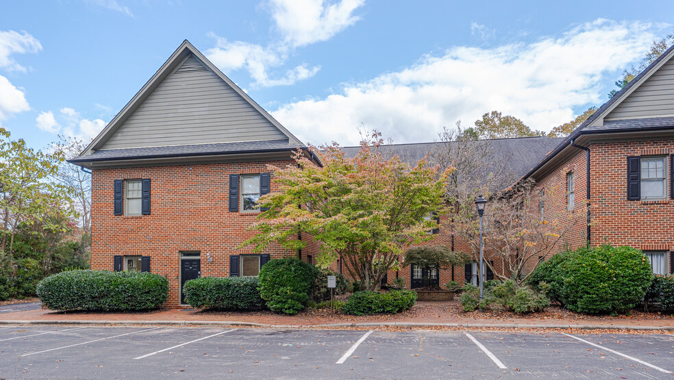 131 Wind Chime Ct, Raleigh, NC en alquiler - Foto del edificio - Imagen 2 de 19