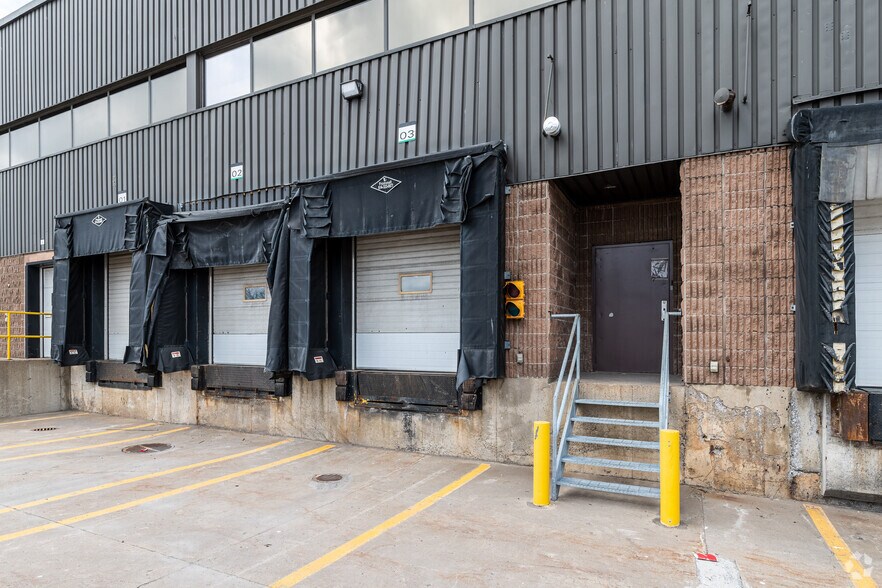 10101 Boul Louis-H.-La Fontaine, Montréal, QC en alquiler - Foto del edificio - Imagen 3 de 5