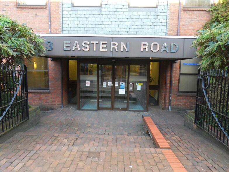 3-5 Eastern Rd, Romford en alquiler - Foto del edificio - Imagen 2 de 6