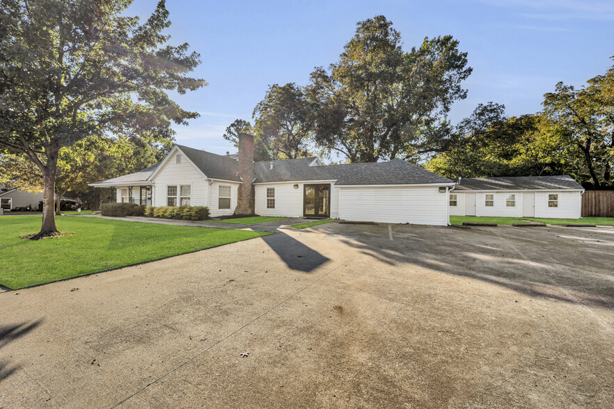 600 S Davis Dr, Arlington, TX en alquiler - Foto del edificio - Imagen 2 de 32