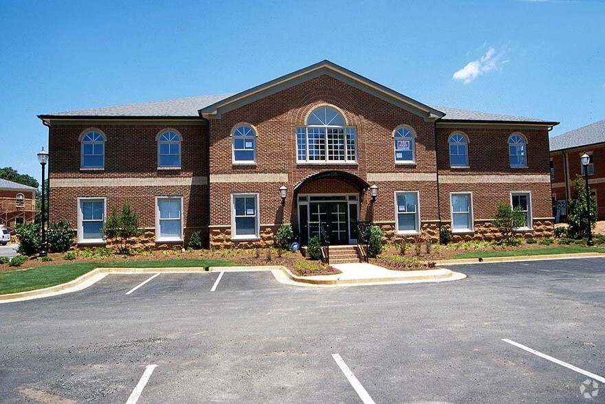 4080 McGinnis Ferry Rd, Alpharetta, GA en alquiler - Foto del edificio - Imagen 2 de 15