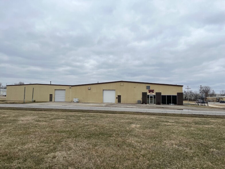 415 Harvester Rd, Chillicothe, MO en venta - Foto del edificio - Imagen 2 de 24