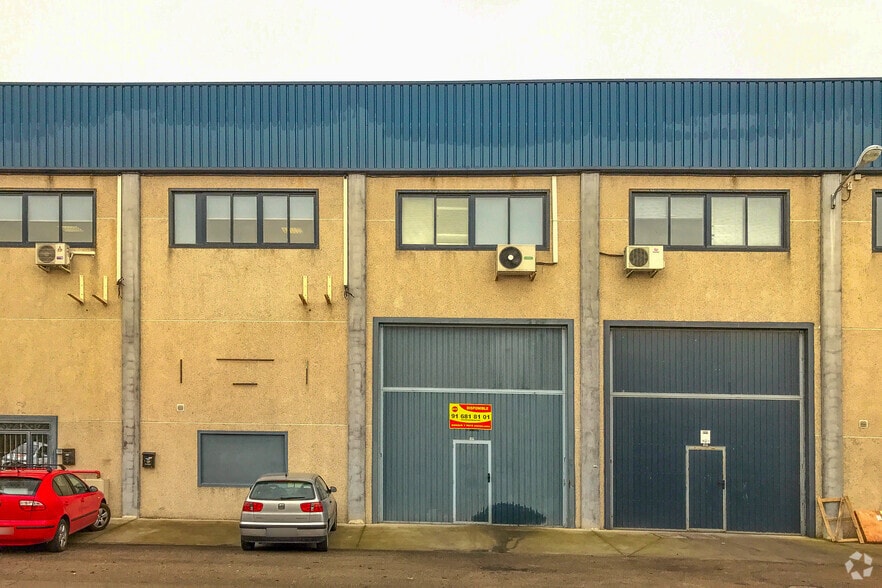 Calle el Horcajo, 20, Pinto, Madrid en alquiler - Foto del edificio - Imagen 2 de 3