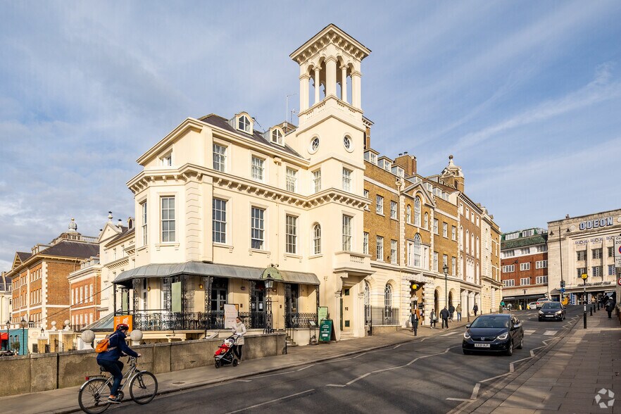 3 Heron Sq, Richmond en alquiler - Foto del edificio - Imagen 3 de 7