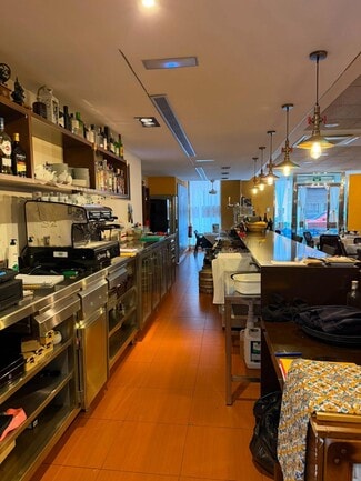 Más detalles de Carrer de la Madre Elísea Oliver, 14, Sant Joan d'Alacant - Local en alquiler