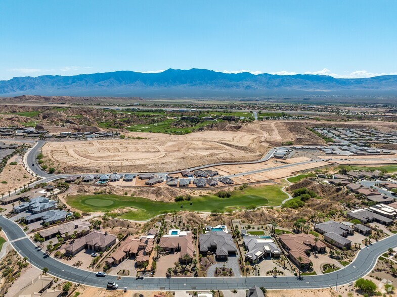 1327 Collins Fall Dr, Mesquite, NV en venta - Foto del edificio - Imagen 3 de 16