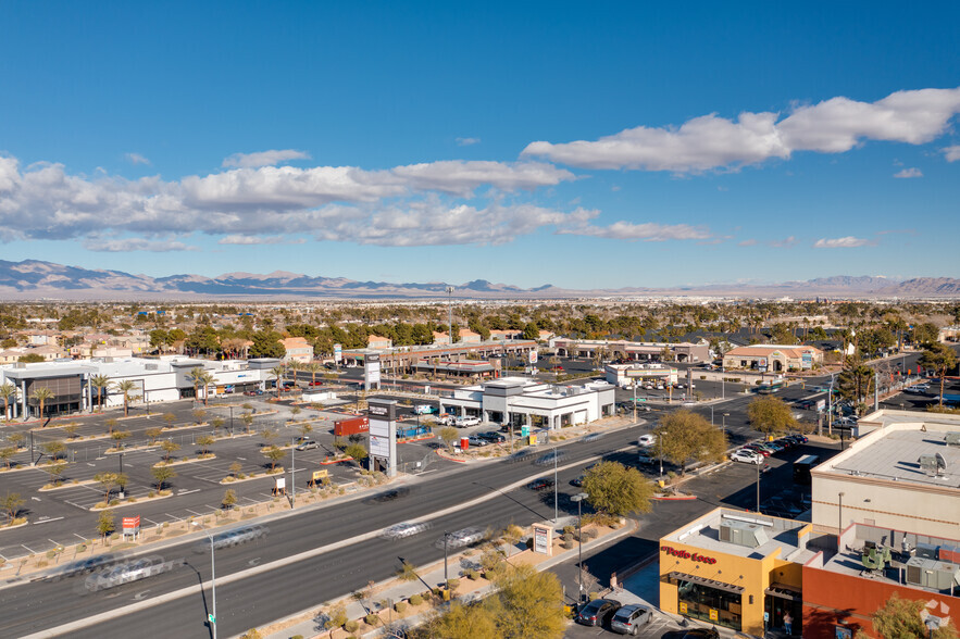 6110-6190 W Lake Mead Blvd, Las Vegas, NV en alquiler - Foto del edificio - Imagen 2 de 5