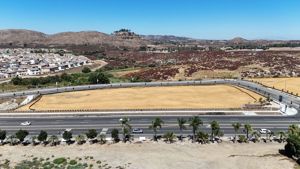 Parcel 3 Willow Springs, Murrieta, CA en venta - Foto del edificio - Imagen 1 de 7