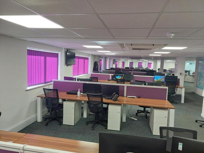 36 Hagley Rd, Halesowen en venta - Foto del edificio - Imagen 3 de 12