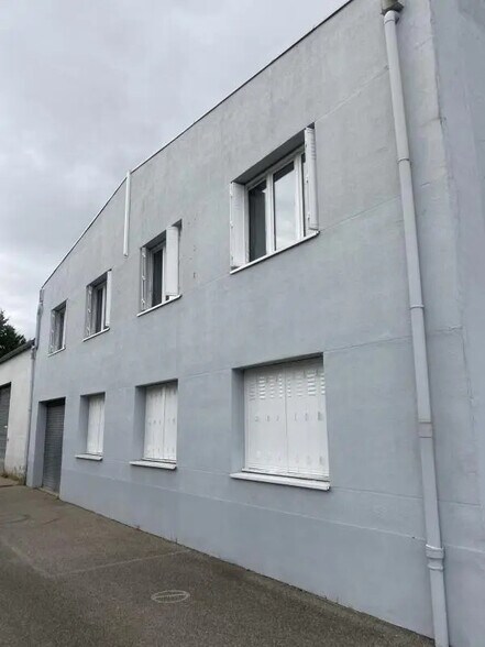 3 Rue Jean Macé, Saint-Symphorien-d'Ozon en alquiler - Foto del edificio - Imagen 2 de 6