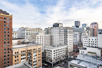 610 SW Broadway, Portland, OR - VISTA AÉREA  vista de mapa