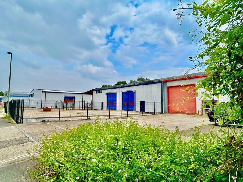 9 Granville Way, Bicester en alquiler - Foto del edificio - Imagen 2 de 23