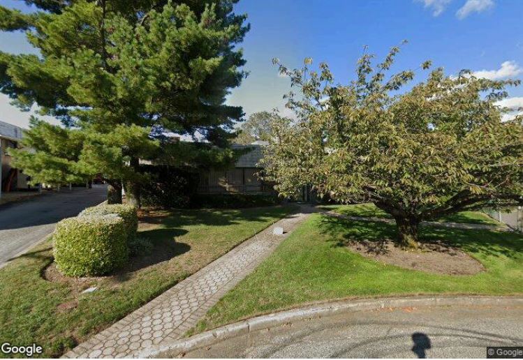 22 Connor Ln, Deer Park, NY en alquiler - Foto del edificio - Imagen 2 de 7