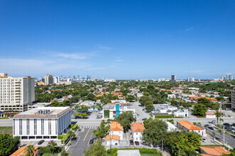 2401 S Douglas Rd, Miami, FL - VISTA AÉREA  vista de mapa - Image1