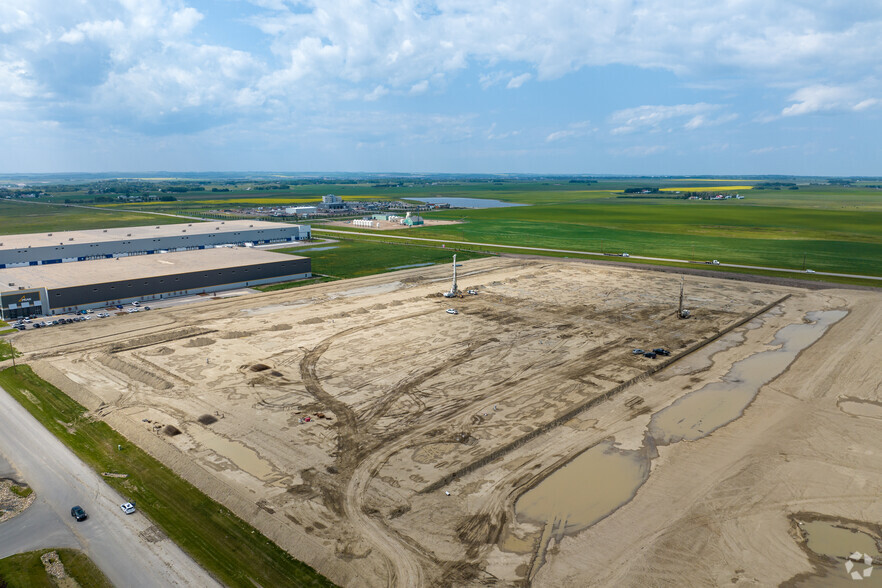 30 High Plains Trl, Calgary, AB en alquiler - Foto del edificio - Imagen 3 de 5