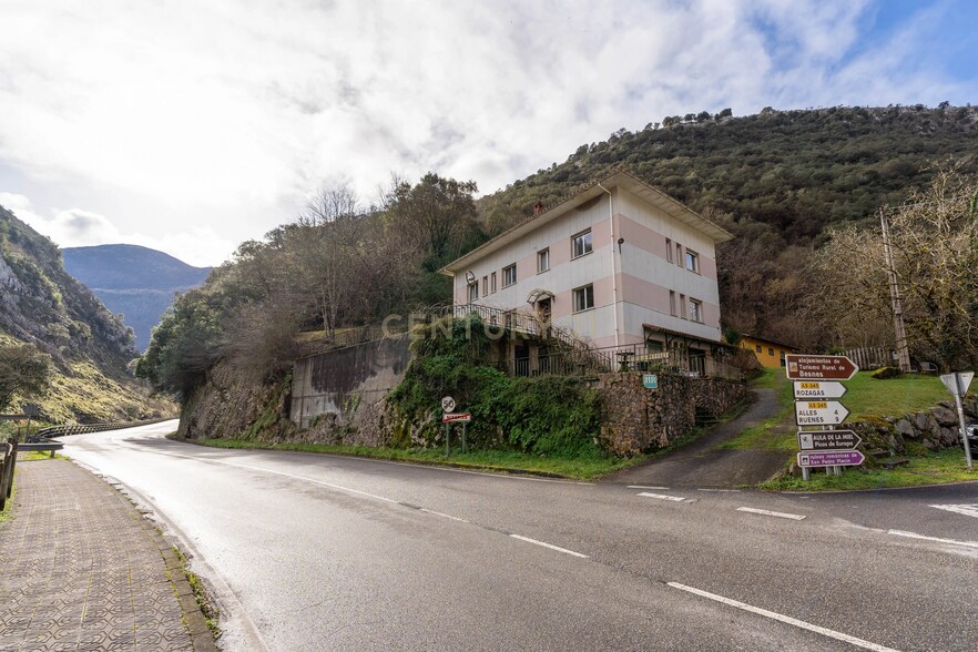 Km 45 Carretera Panes-Cangas de Onis, Peñamellera Alta, Asturias en venta - Foto del edificio - Imagen 2 de 4