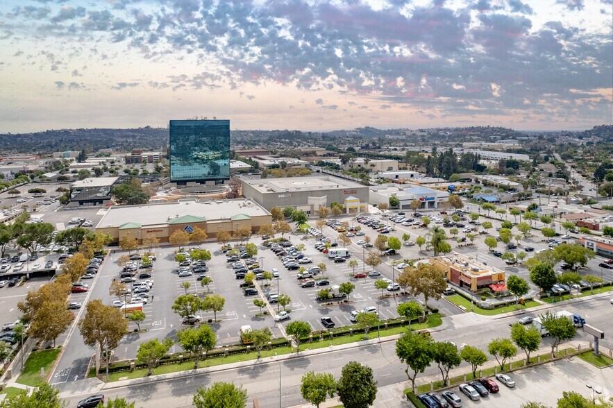 2500-2588 W Commonwealth Ave, Alhambra, CA en alquiler - Foto del edificio - Imagen 1 de 7