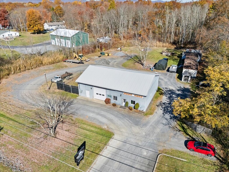 2243 US-44, Gardiner, NY en venta - Vista aérea - Imagen 3 de 43