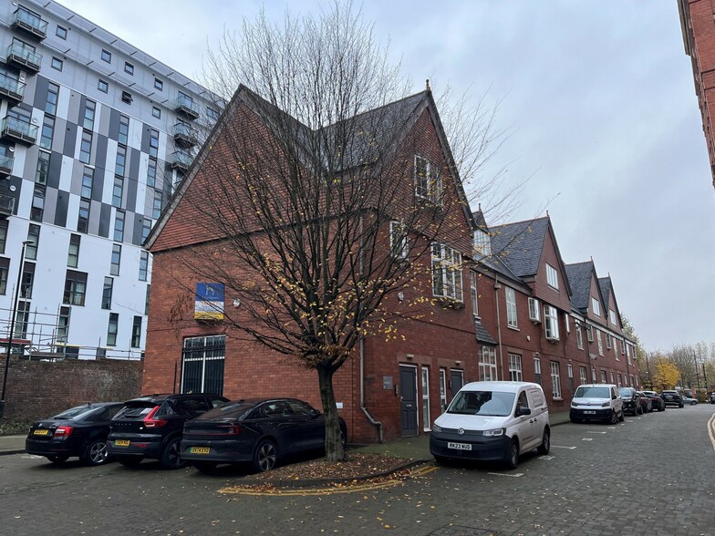 Trinity Way, Manchester en alquiler - Foto del edificio - Imagen 2 de 9