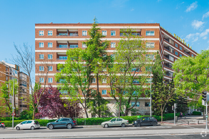 Calle De Colombia, 62, Madrid, Madrid en alquiler - Foto del edificio - Imagen 2 de 3