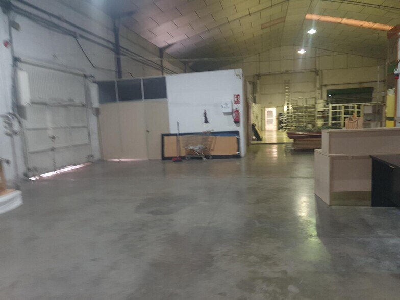 Nave en SEVILLA en alquiler - Foto del edificio - Imagen 2 de 10