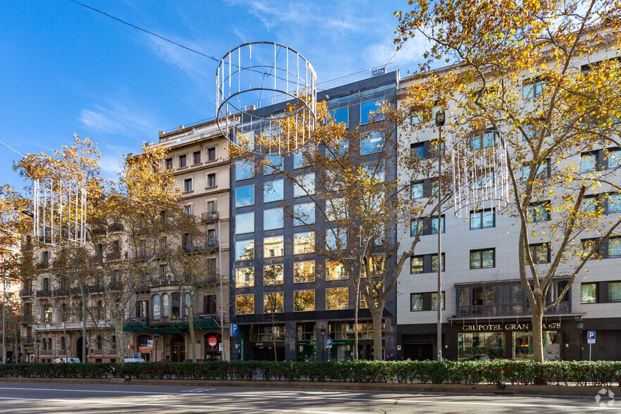 Gran Vía de les Corts Catalanes, 680, Barcelona, Barcelona en alquiler - Foto del edificio - Imagen 3 de 4