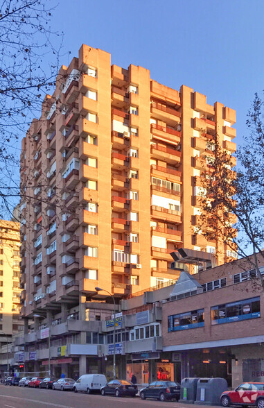 Edificios residenciales en Madrid, MAD en venta - Foto principal - Imagen 1 de 2