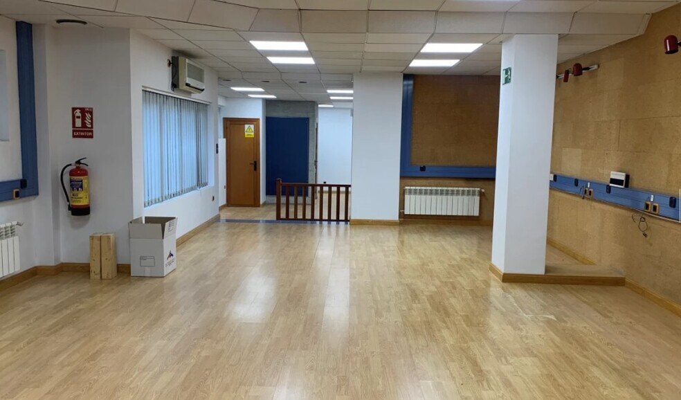 Calle de Eduardo Marquina, 20, Ávila, Ávila en alquiler - Foto del edificio - Imagen 3 de 4