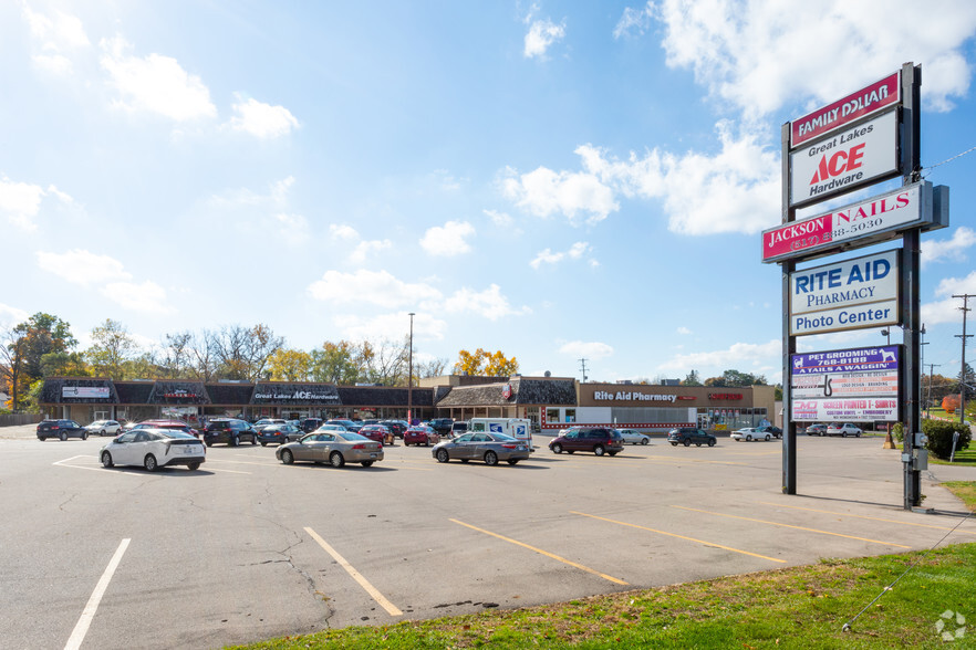 1701-1733 Spring Arbor Rd, Jackson, MI en alquiler - Foto del edificio - Imagen 3 de 5