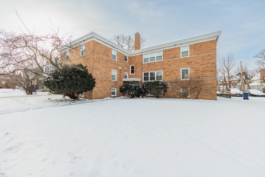 2502 Noble Rd, Cleveland Heights, OH en venta - Foto del edificio - Imagen 1 de 25