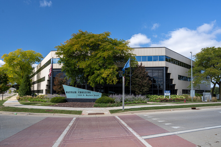 1233 N Mayfair Rd, Wauwatosa, WI en alquiler - Foto del edificio - Imagen 3 de 14