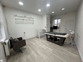 402 Bradford Rd, Batley en alquiler Foto del interior- Imagen 1 de 2