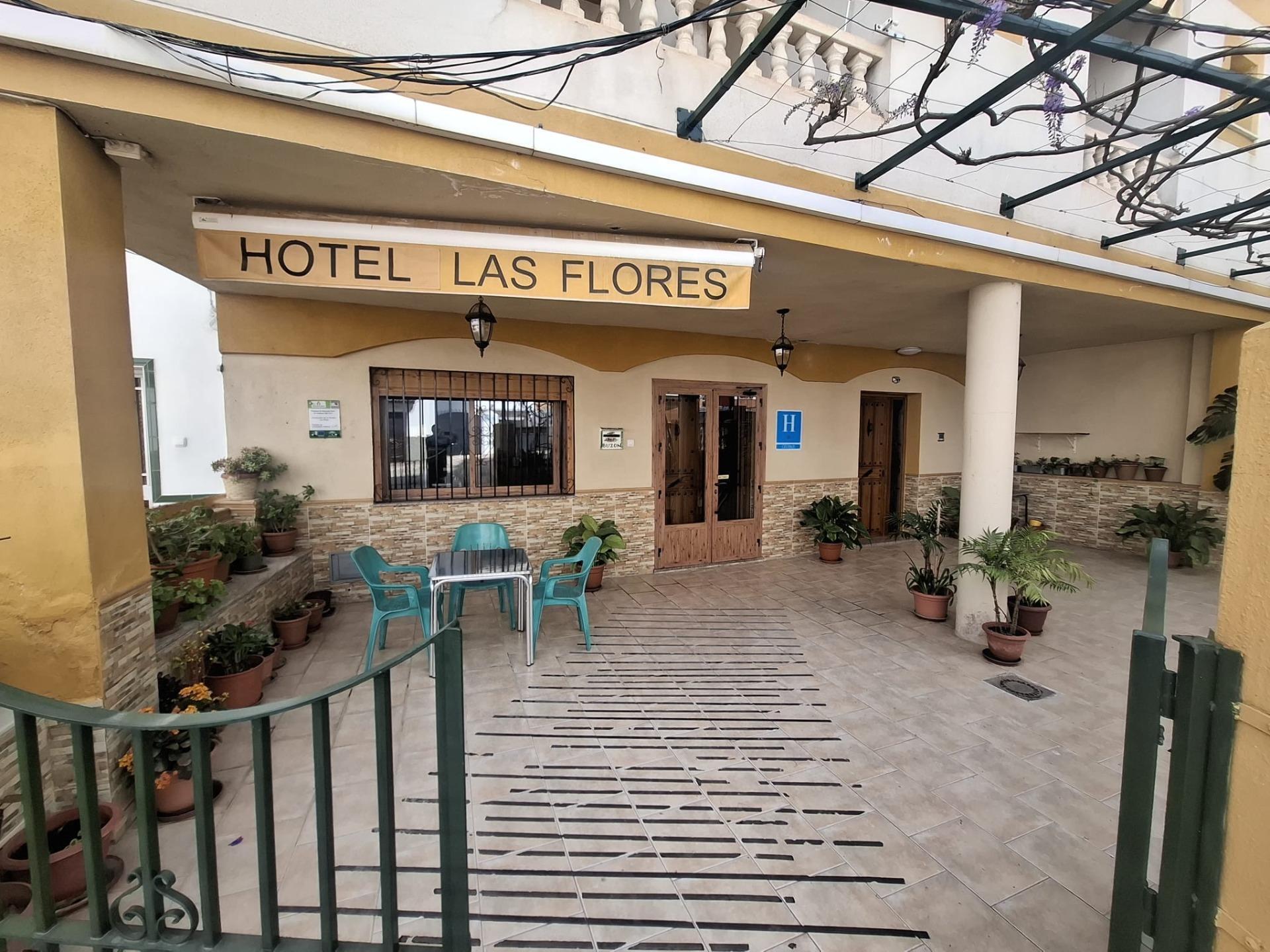 Avenida Balneario, 11, Tolox, Málaga en venta Foto del edificio- Imagen 1 de 48