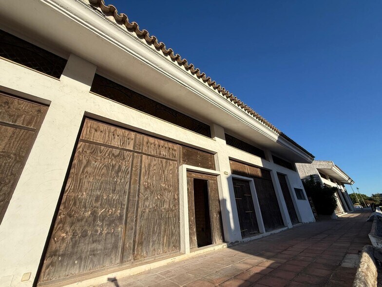 Local en Sanlúcar de Barrameda en venta - Foto del edificio - Imagen 2 de 10