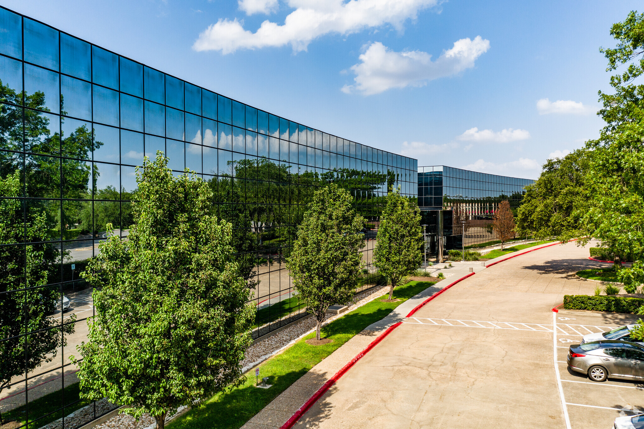 9600 Great Hills Trl, Austin, TX en alquiler Foto del edificio- Imagen 1 de 6