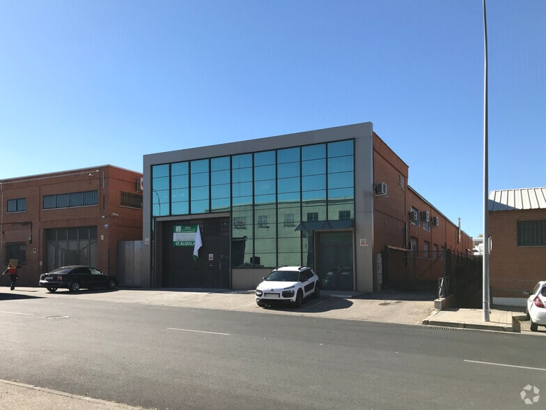 Nave en Fuenlabrada, Madrid en venta - Foto del edificio - Imagen 2 de 2