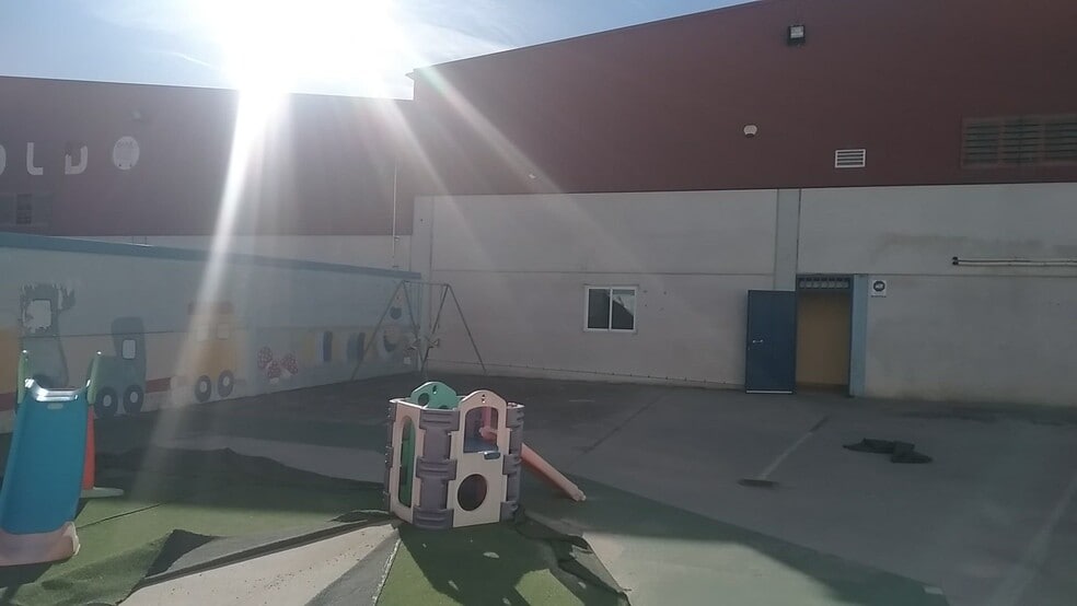 Calle Turín, 7, Parla, Madrid en alquiler - Vídeo de anuncio comercial - Imagen 3 de 9