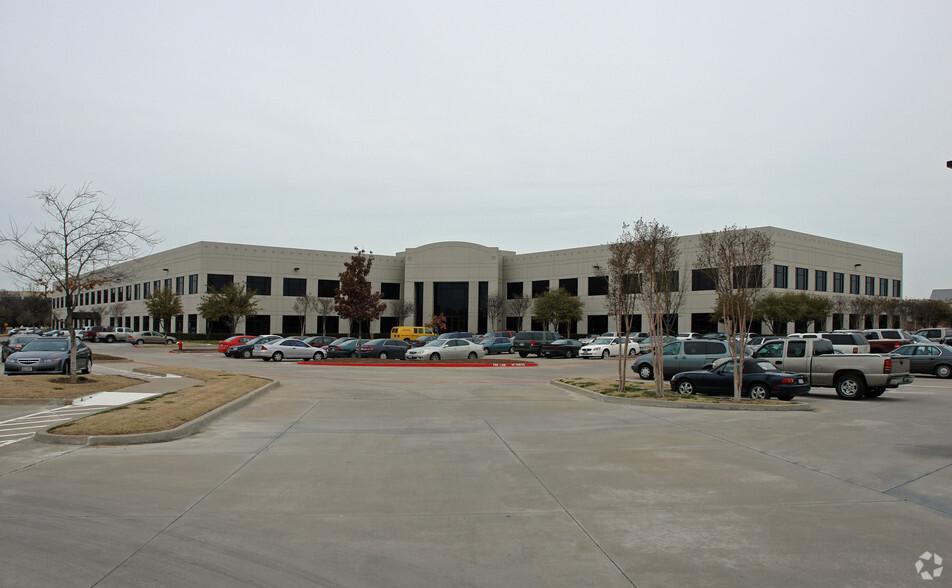 8700 Freeport Pkwy, Irving, TX en alquiler - Foto del edificio - Imagen 1 de 3