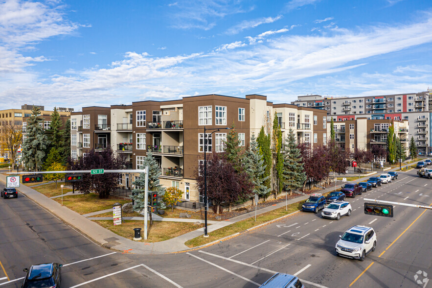 10403 122nd St NW, Edmonton, AB en venta - Foto principal - Imagen 1 de 6