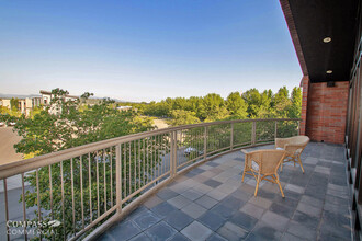 320 SW Upper Terrace Dr, Bend, OR en alquiler Foto del edificio- Imagen 2 de 15