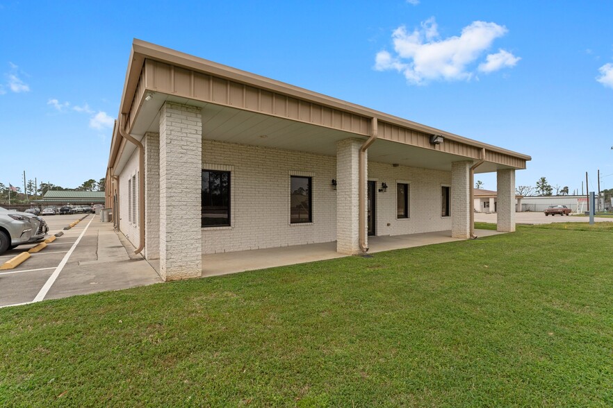 26447 Hanna Rd, Oak Ridge North, TX en venta - Foto del edificio - Imagen 3 de 37