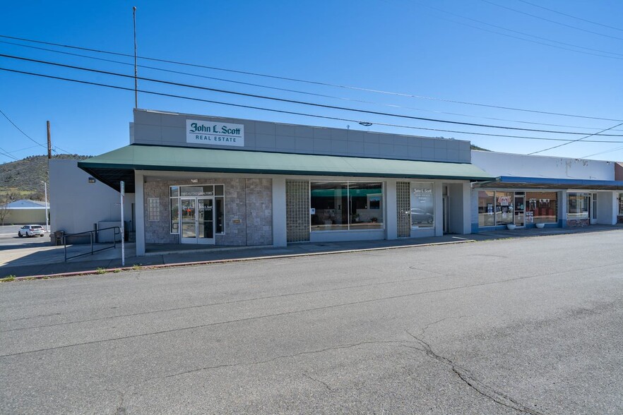 304 S Broadway St, Yreka, CA en venta - Foto principal - Imagen 1 de 1