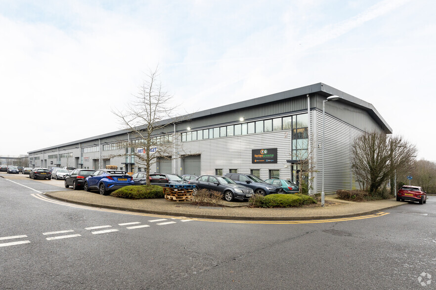 9 Greywell Rd, Basingstoke en alquiler - Foto del edificio - Imagen 2 de 2