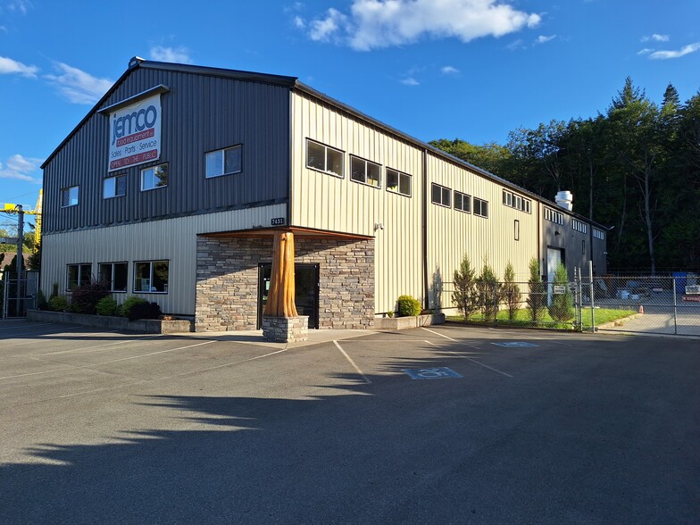 7431 Industrial Rd, Lantzville, BC en venta - Foto principal - Imagen 1 de 39