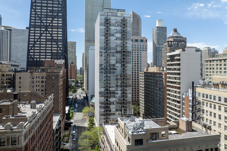 200 E Delaware Pl, Chicago, IL en alquiler - Foto del edificio - Imagen 3 de 6