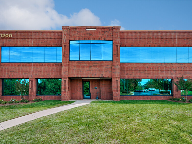 1200 Ridgefield Blvd, Asheville, NC en alquiler - Foto del edificio - Imagen 2 de 8