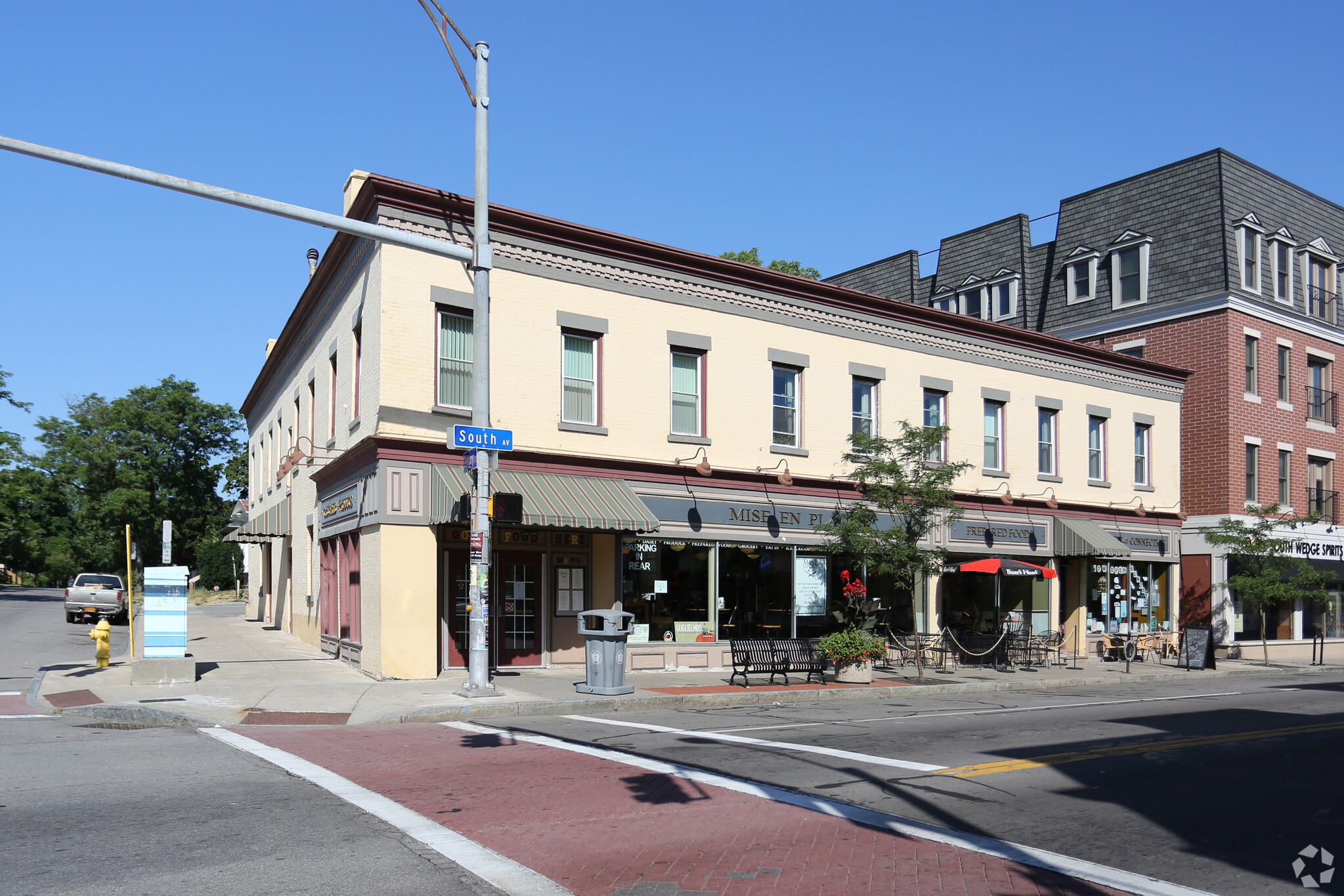 681-683 South Ave, Rochester, NY en alquiler Foto del edificio- Imagen 1 de 3