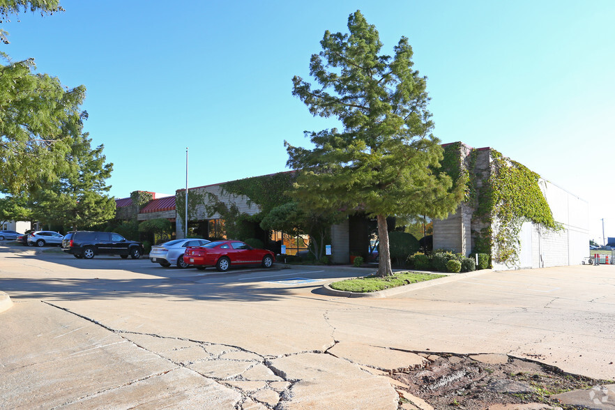 7700 N Hudson Ave, Oklahoma City, OK en alquiler - Foto principal - Imagen 1 de 24