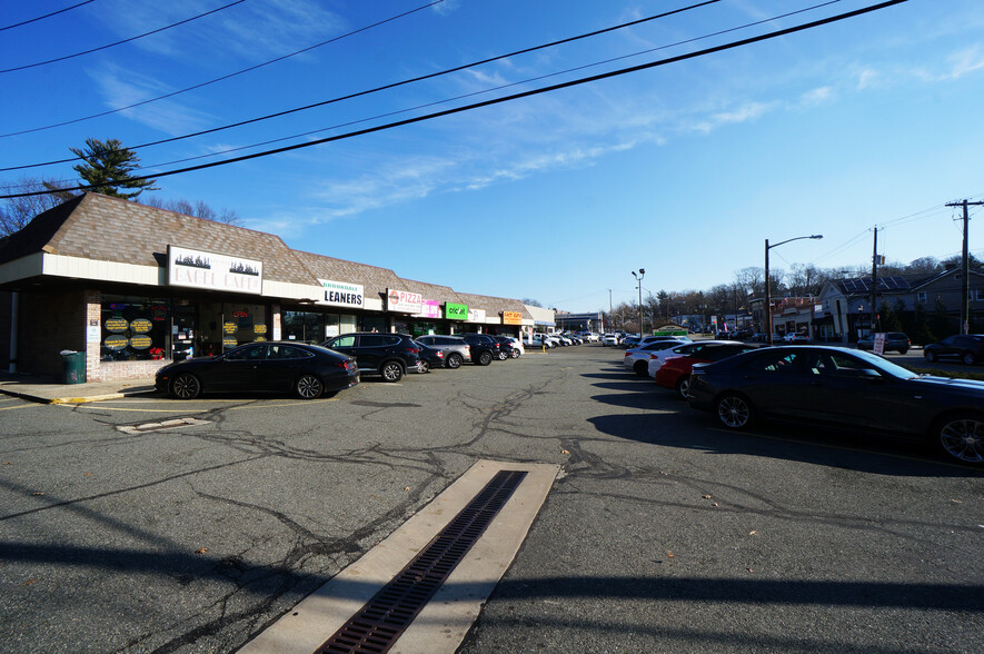 144-154 Bloomfield Ave, Verona, NJ en alquiler - Foto del edificio - Imagen 2 de 8