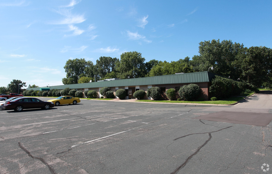 500 73rd Ave NE, Fridley, MN en alquiler - Foto del edificio - Imagen 2 de 4